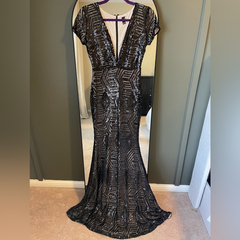 Windsor sequins formal dress